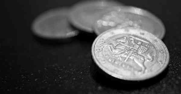 大数据包含设备数据的行业文章