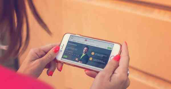 人工智能机器人在外星，人工智能机器人在外星生活