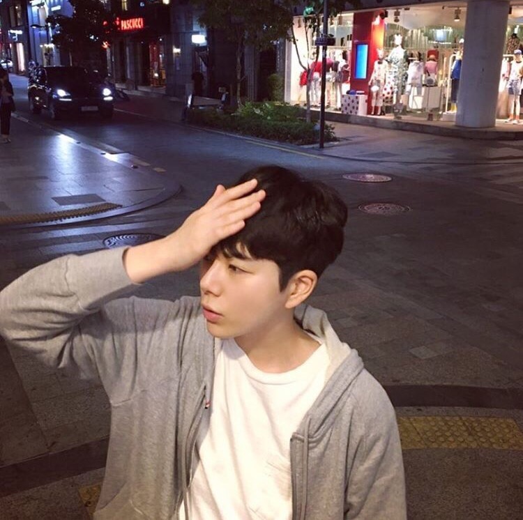 张丽山媛