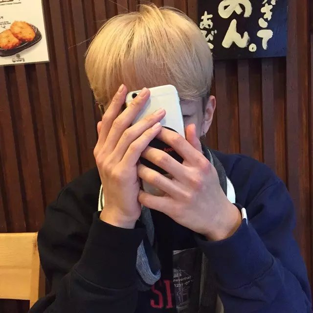 雍融彩姬