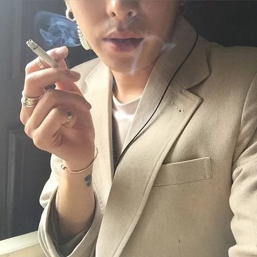 陆梅琬心