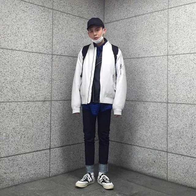 贺刚若瑗